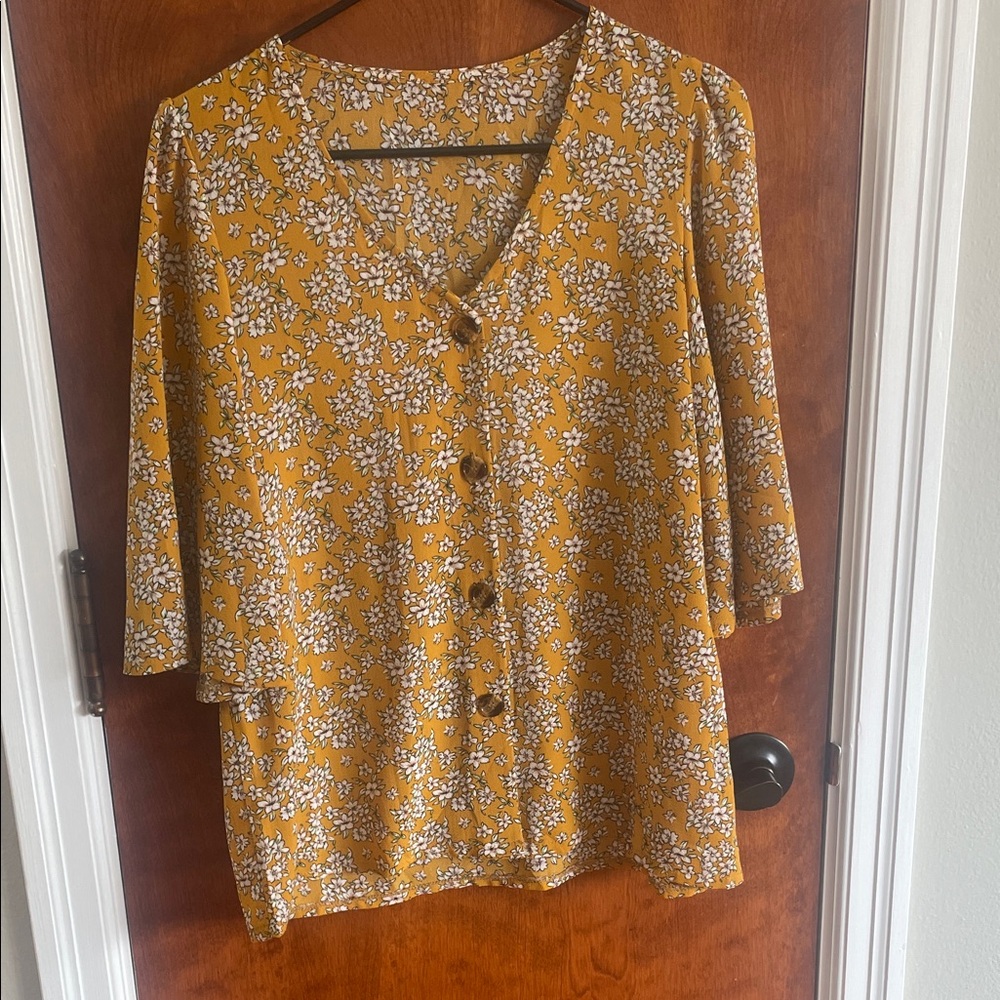 V neck button front blouse. Small.